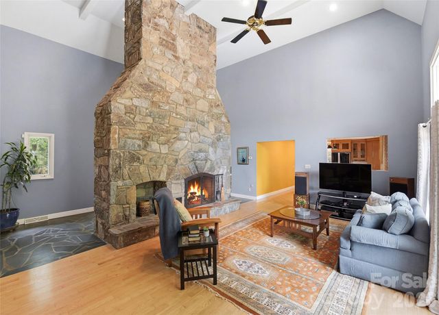 3091 US 441 Highway S, Sylva, NC 28779