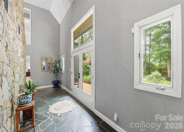 3091 US 441 Highway S, Sylva, NC 28779