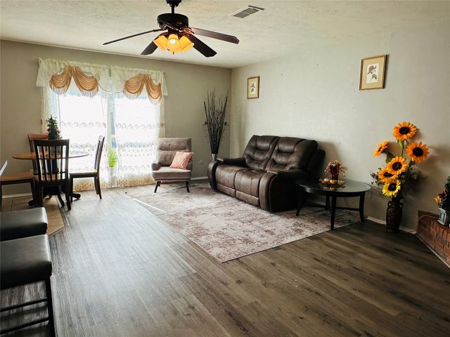 528 Ridgemont Drive, Allen, TX 75002