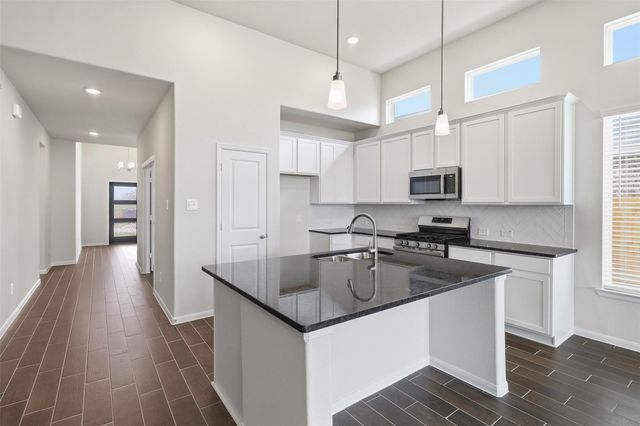 31015 Peck Pass Drive, Waller, TX 77484