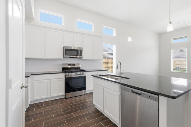 31015 Peck Pass Drive, Waller, TX 77484