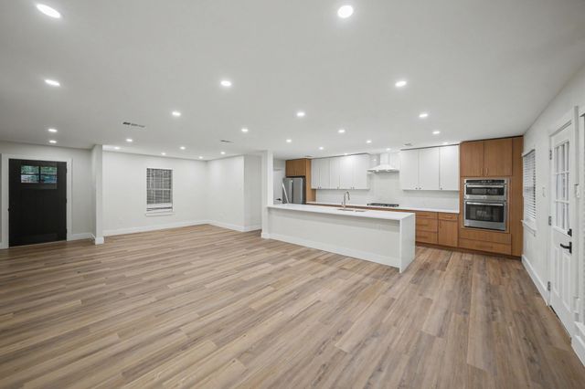 2709 Oak Circle, Plano, TX 75075