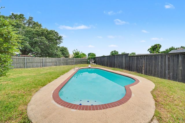 2709 Oak Circle, Plano, TX 75075