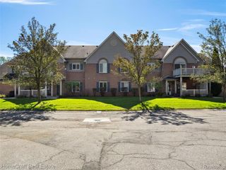 382 Marigold Circle, Westland, MI 48185
