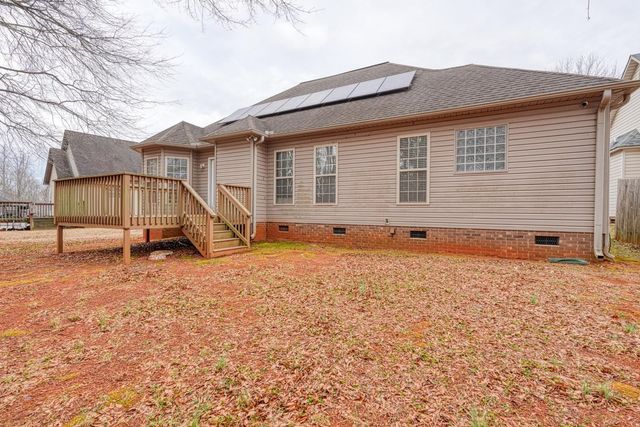 393 Split Oak Lane, Inman, SC 29349