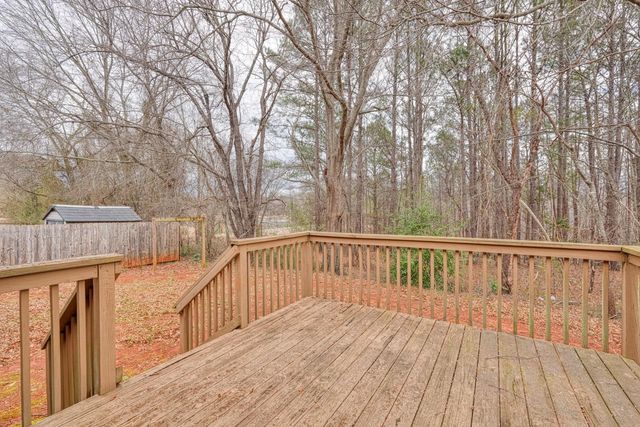 393 Split Oak Lane, Inman, SC 29349