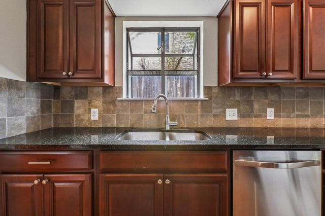 9804 Timber Ridge PASS, Austin, TX 78733