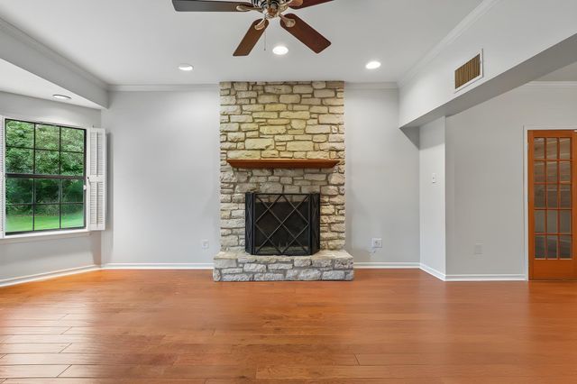 9804 Timber Ridge PASS, Austin, TX 78733
