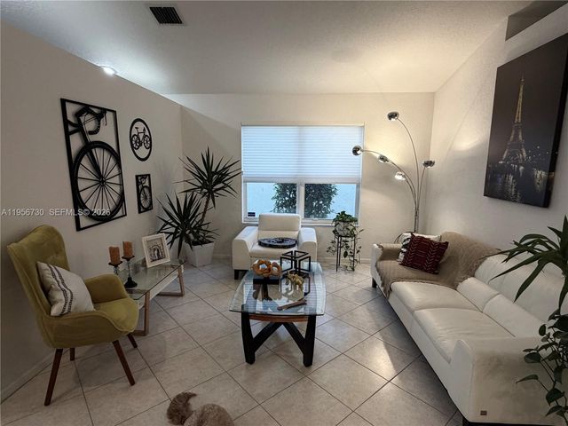 10390 E Utopia Cir E 10390, Boynton Beach, FL 33437