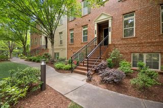 6409 Paulson Place, Sandy Springs, GA 30328
