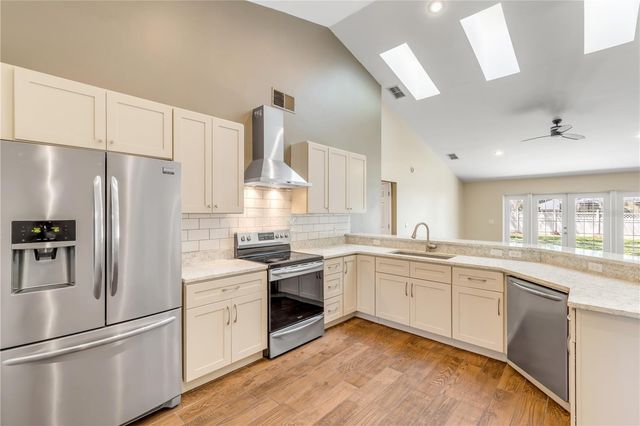 3858 KINGSTON OAKS COVE, Oviedo, FL 32765