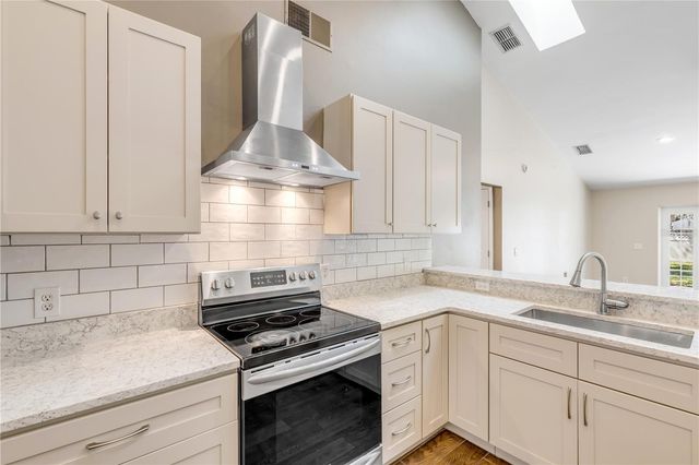 3858 KINGSTON OAKS COVE, Oviedo, FL 32765