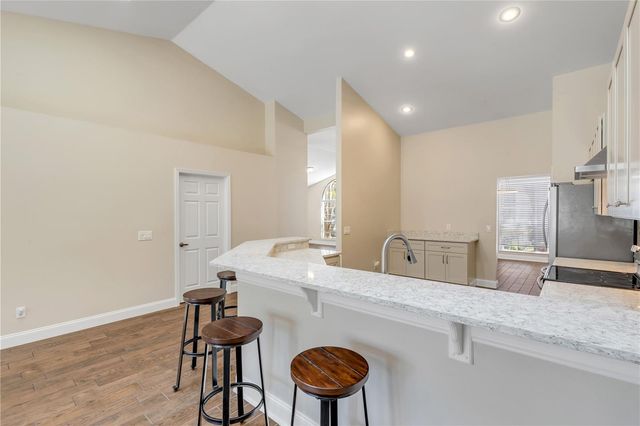 3858 KINGSTON OAKS COVE, Oviedo, FL 32765