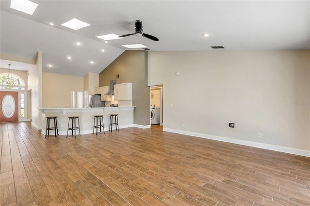 3858 KINGSTON OAKS COVE, Oviedo, FL 32765