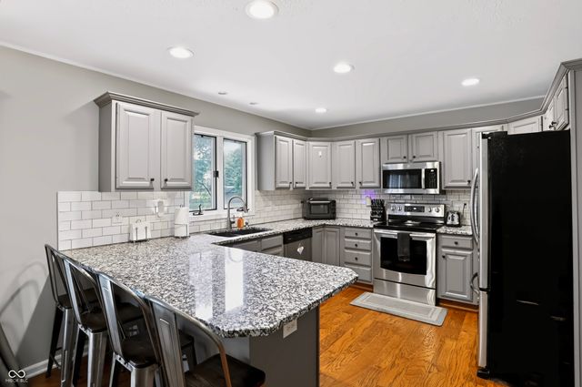 7619 Santolina Drive, Indianapolis, IN 46237