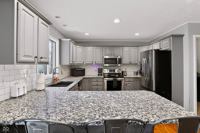 7619 Santolina Drive, Indianapolis, IN 46237