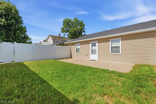 416A Elm Street, Belpre, OH 45714
