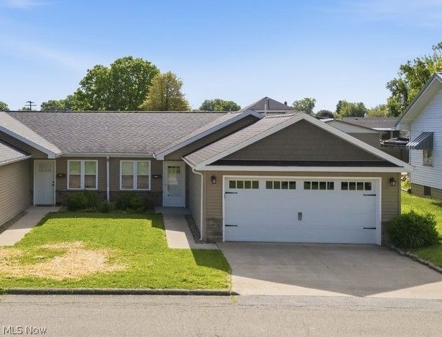 416A Elm Street, Belpre, OH 45714