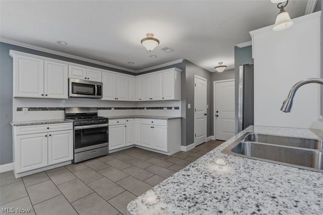 416A Elm Street, Belpre, OH 45714