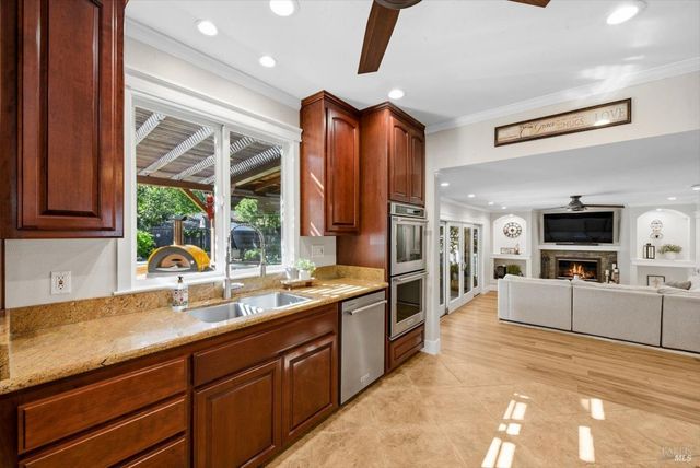 104 Westwood St, Vacaville, CA 95688