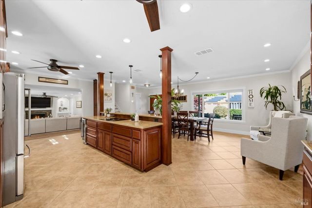 104 Westwood St, Vacaville, CA 95688