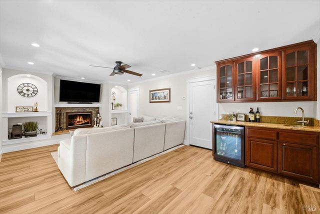 104 Westwood St, Vacaville, CA 95688