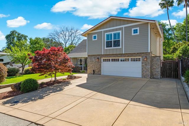 104 Westwood St, Vacaville, CA 95688