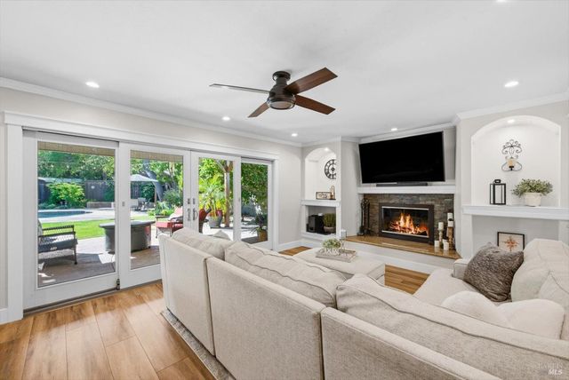 104 Westwood St, Vacaville, CA 95688