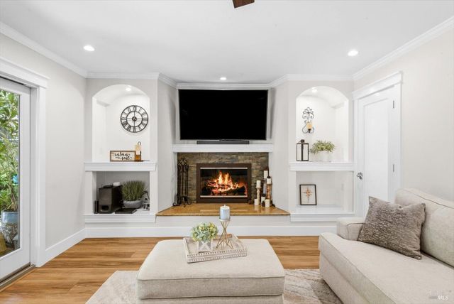 104 Westwood St, Vacaville, CA 95688