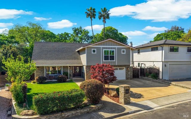 104 Westwood St, Vacaville, CA 95688