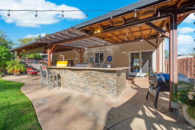 104 Westwood St, Vacaville, CA 95688