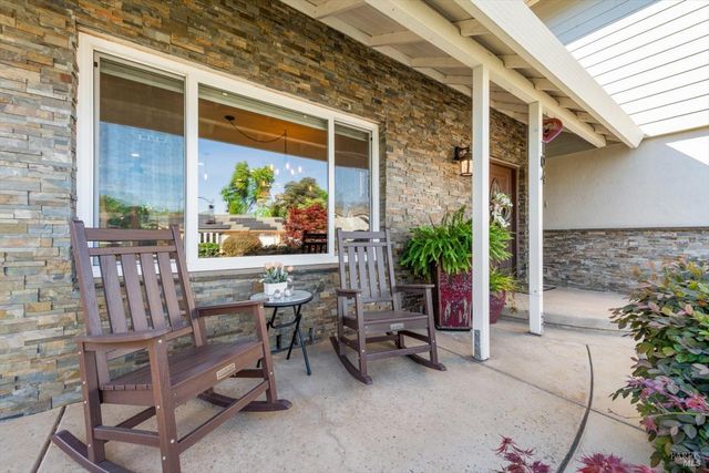 104 Westwood St, Vacaville, CA 95688