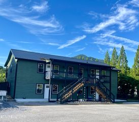 3769 Wears Valley Road 1, Sevierville, TN 37862