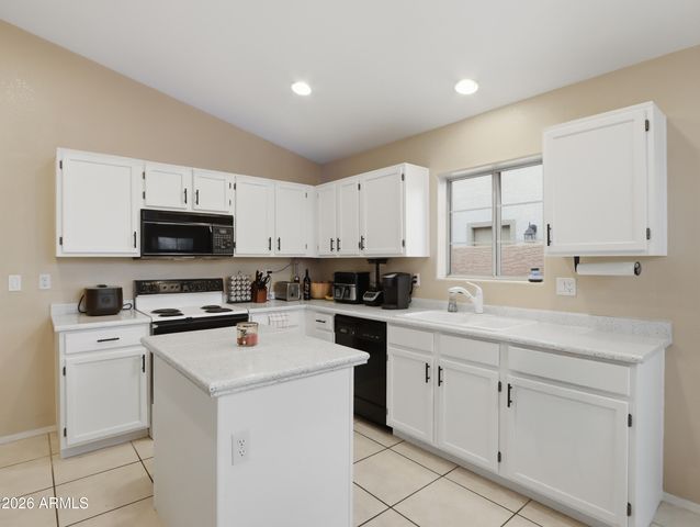 1075 N SAGUARO Street, Chandler, AZ 85224