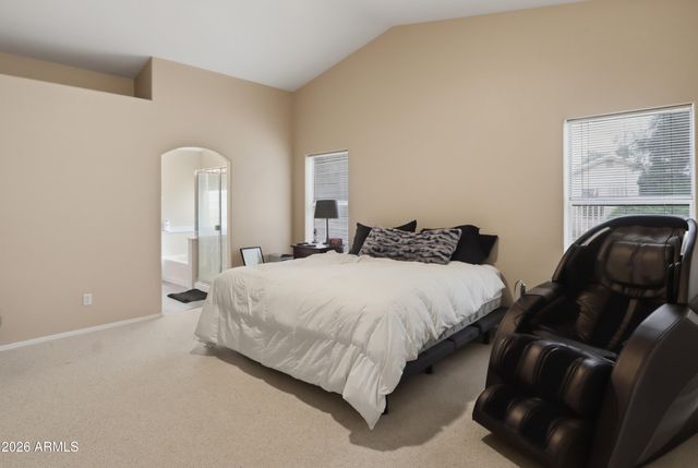 1075 N SAGUARO Street, Chandler, AZ 85224