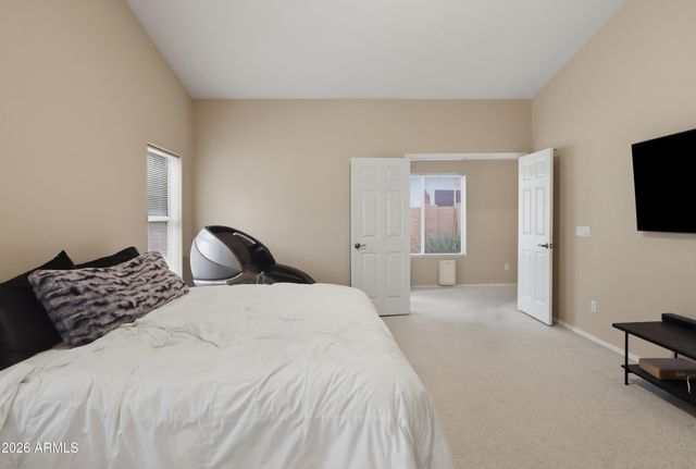 1075 N SAGUARO Street, Chandler, AZ 85224