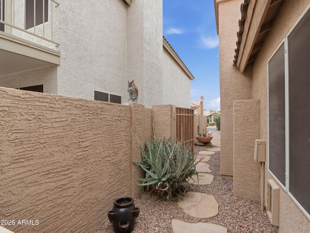 1075 N SAGUARO Street, Chandler, AZ 85224
