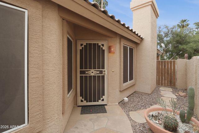 1075 N SAGUARO Street, Chandler, AZ 85224