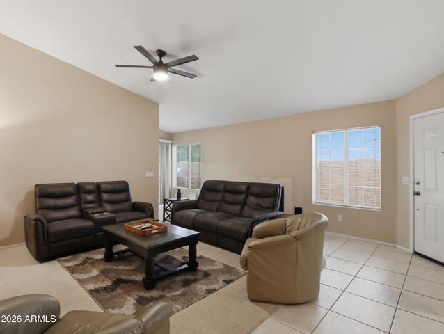 1075 N SAGUARO Street, Chandler, AZ 85224