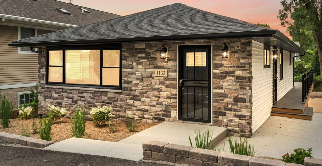 1133 Putnam Street, Gary, IN 46403