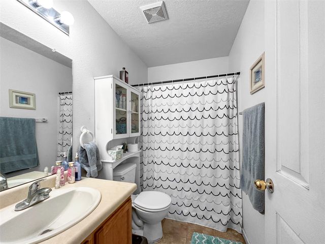6772 Camino Rojo, Santa Fe, NM 87507