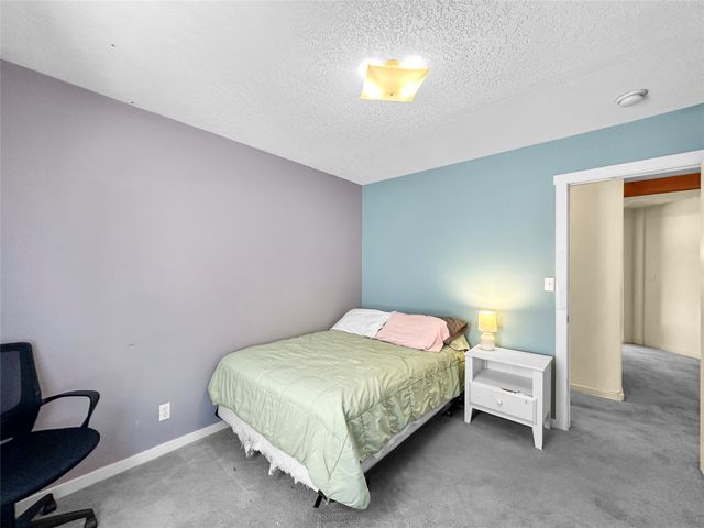 6772 Camino Rojo, Santa Fe, NM 87507