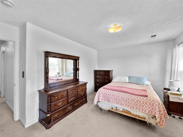 6772 Camino Rojo, Santa Fe, NM 87507