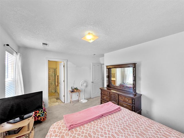 6772 Camino Rojo, Santa Fe, NM 87507