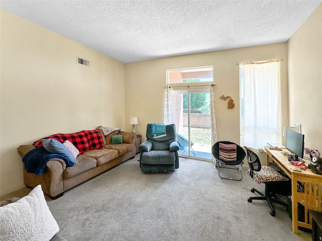 6772 Camino Rojo, Santa Fe, NM 87507