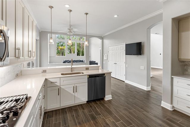 6911 RIVERSEDGE STREET CIRCLE, Bradenton, FL 34202