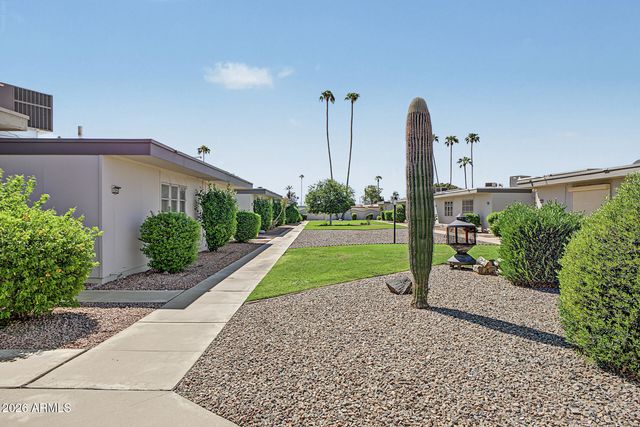 10856 W COGGINS Drive, Sun City, AZ 85351