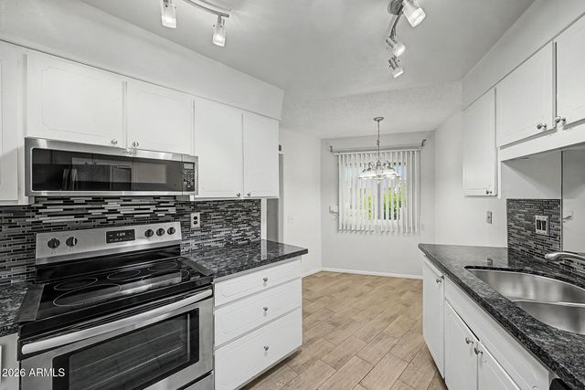 10856 W COGGINS Drive, Sun City, AZ 85351