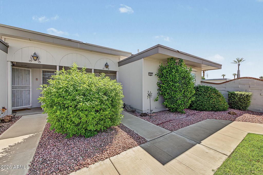10856 W COGGINS Drive, Sun City, AZ 85351 — exterior