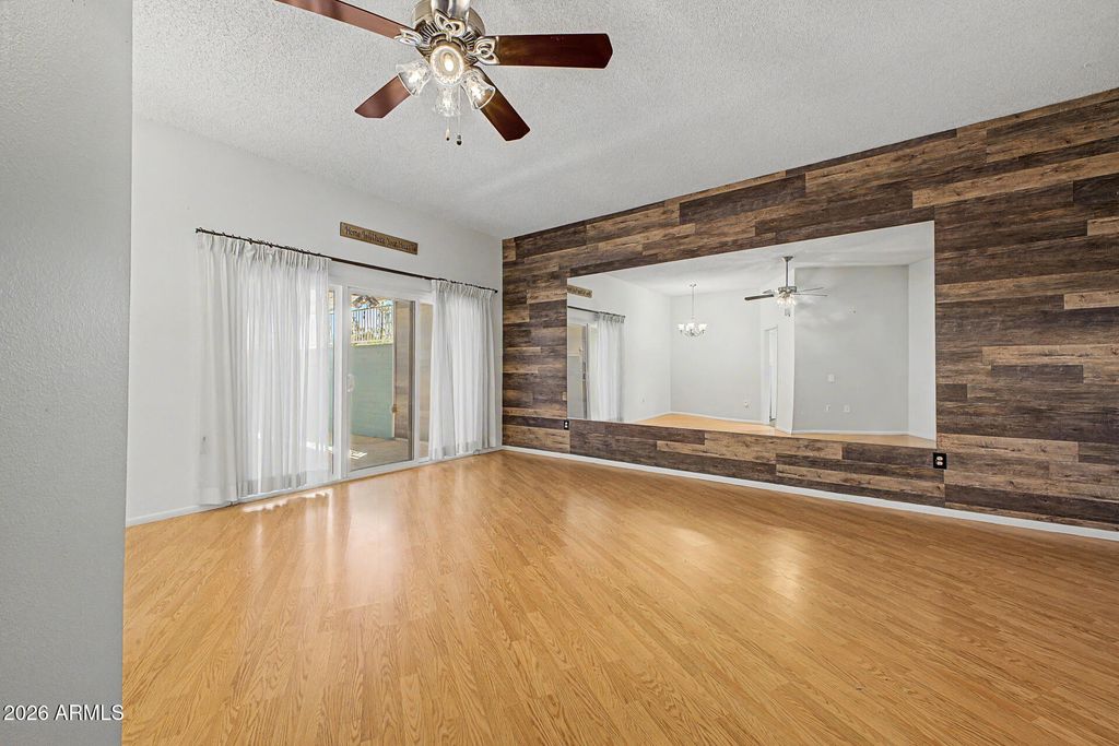 10856 W COGGINS Drive, Sun City, AZ 85351 — photo 4